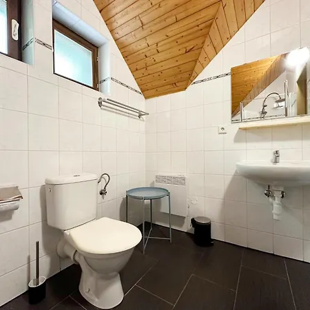 Mountains Family Retreat Ferienhaus